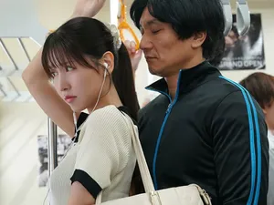 Băng đảng 91C đã thoát khỏi lưới. Người chủ quay trở lại đấu trường. Tài xế già Tanhua ❤️Người mẫu khách sạn có làn da trắng và đôi chân dài. Cô gái trẻ lần đầu tiên đi làm thêm có chút ngần ngại khi phải từ bỏ...